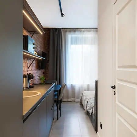 The Hidden Gem - 4 Smart And Quiet Block Appartement *
