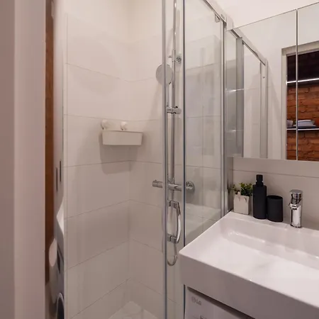 The Hidden Gem - 4 Smart And Quiet Block *