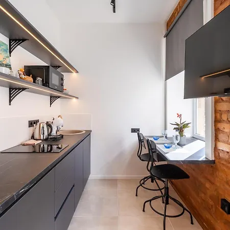The Hidden Gem - 4 Smart And Quiet Block